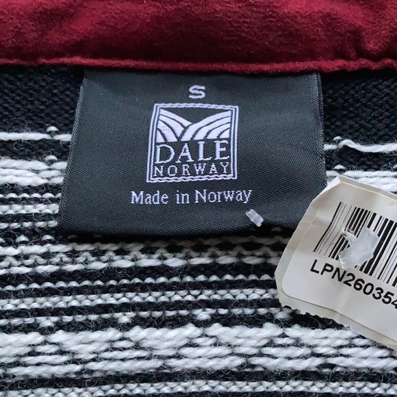 Dale of Norway Sweater - Picture 3 of 7